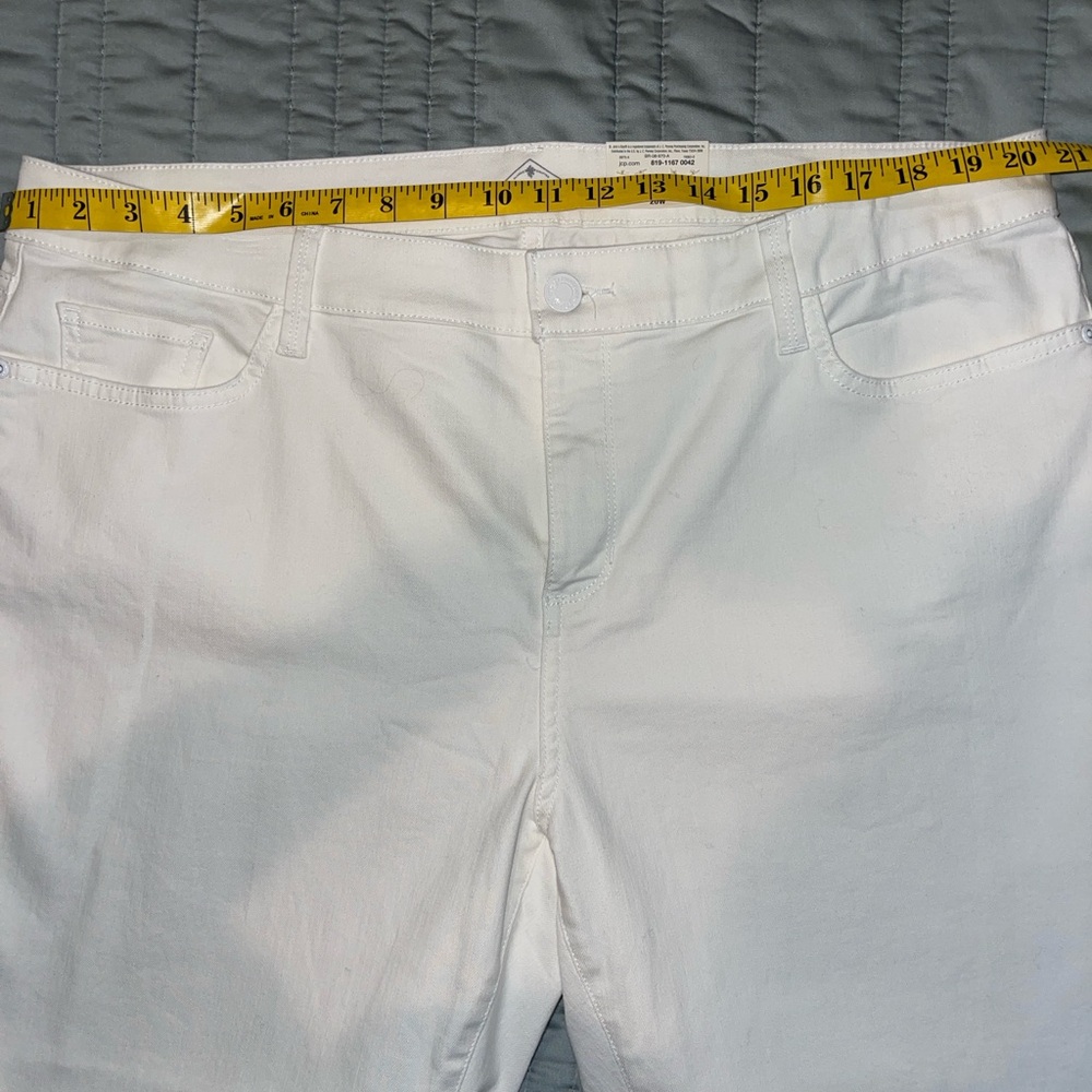 St. John's Bay White Skinny Leg Jeans / Pants-2 Pair (1 NWT) Size 20W - Picture 4 of 10